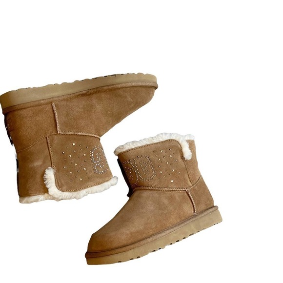 UGG Australia Women's Chestnut Classic Gem Lined Mini Boots Size 6 US - Picture 9 of 11